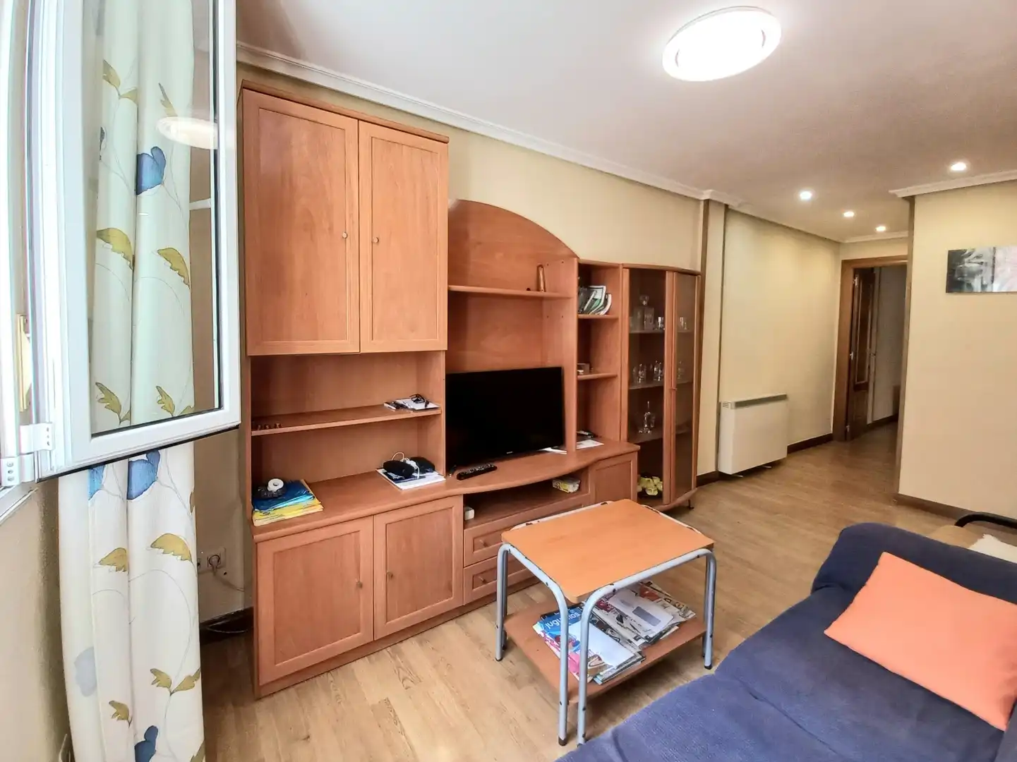 Wohnzimmer von Wohnung zum Verkauf in Burgos mit Heizung