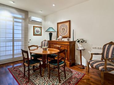 Appartamento con balcone in vendita a del Comte d'Urgell