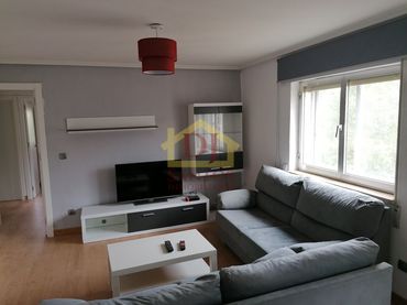 Flat with lift for sale in Calle de las Acacias