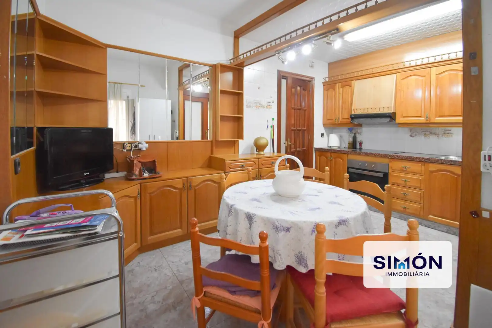 Kitchen of Flat for sale in Manresa  with Balcony
