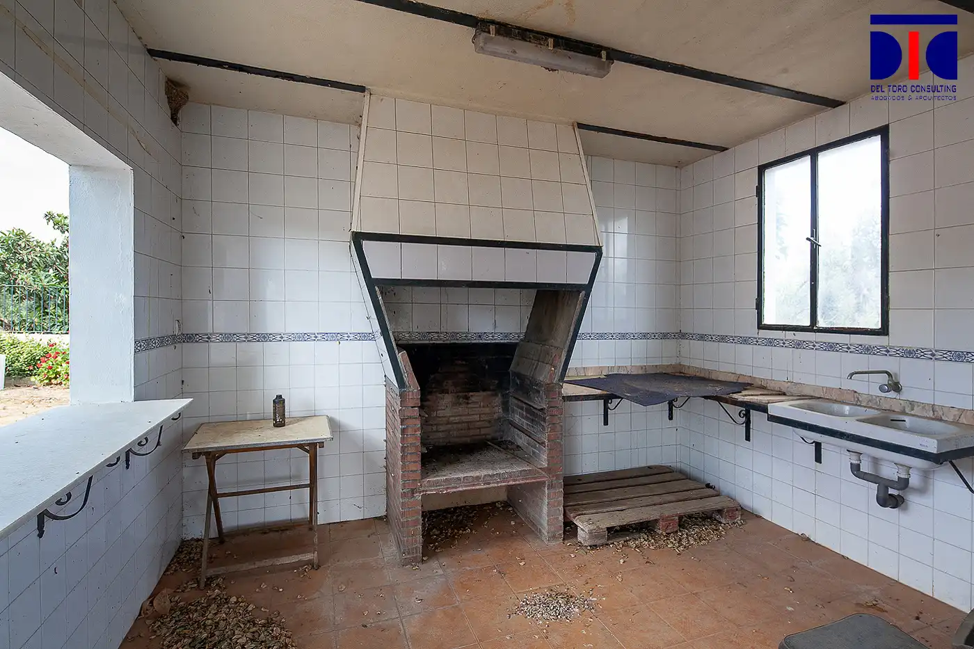 Cocina de Finca rústica en venta en Carmona con Jardín privado, Terraza y Piscina