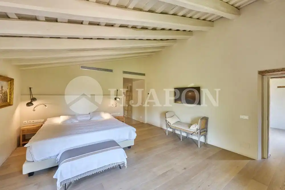 Schlafzimmer von Haus oder Chalet zum Verkauf in Alella mit Klimaanlage, Heizung und Privatgarten