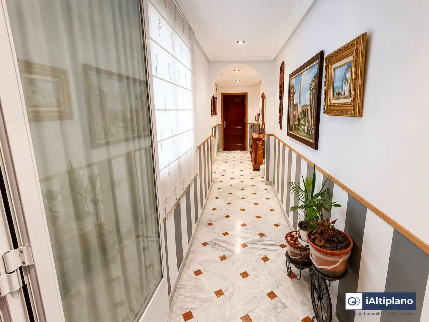 Flat for sale in Baza  with Heating and Furnished