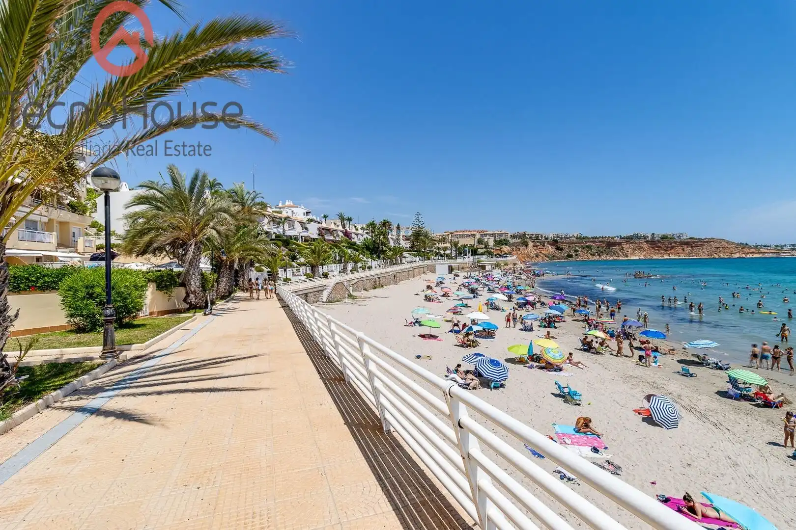 Vista exterior de Apartament en venda en Orihuela amb Aire condicionat, Calefacció i Jardí privat