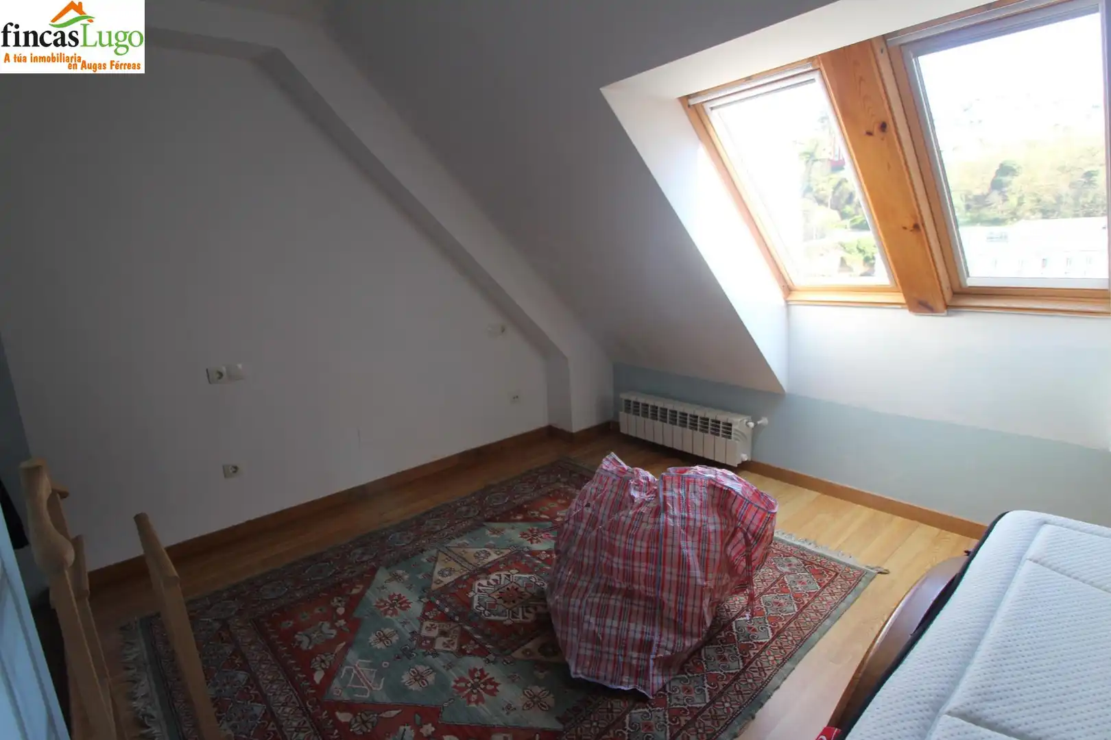 Dormitori de Casa o xalet en venda en Lugo amb Calefacció