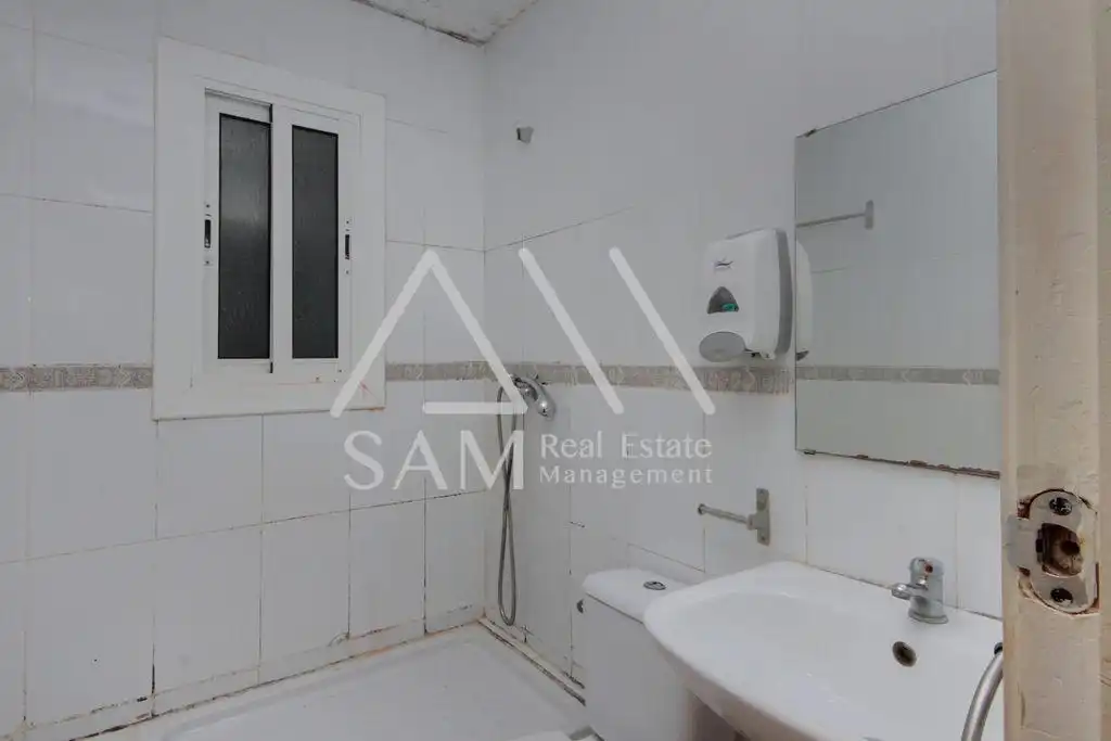 Baño de Planta baja en venta en Santa Coloma de Gramenet