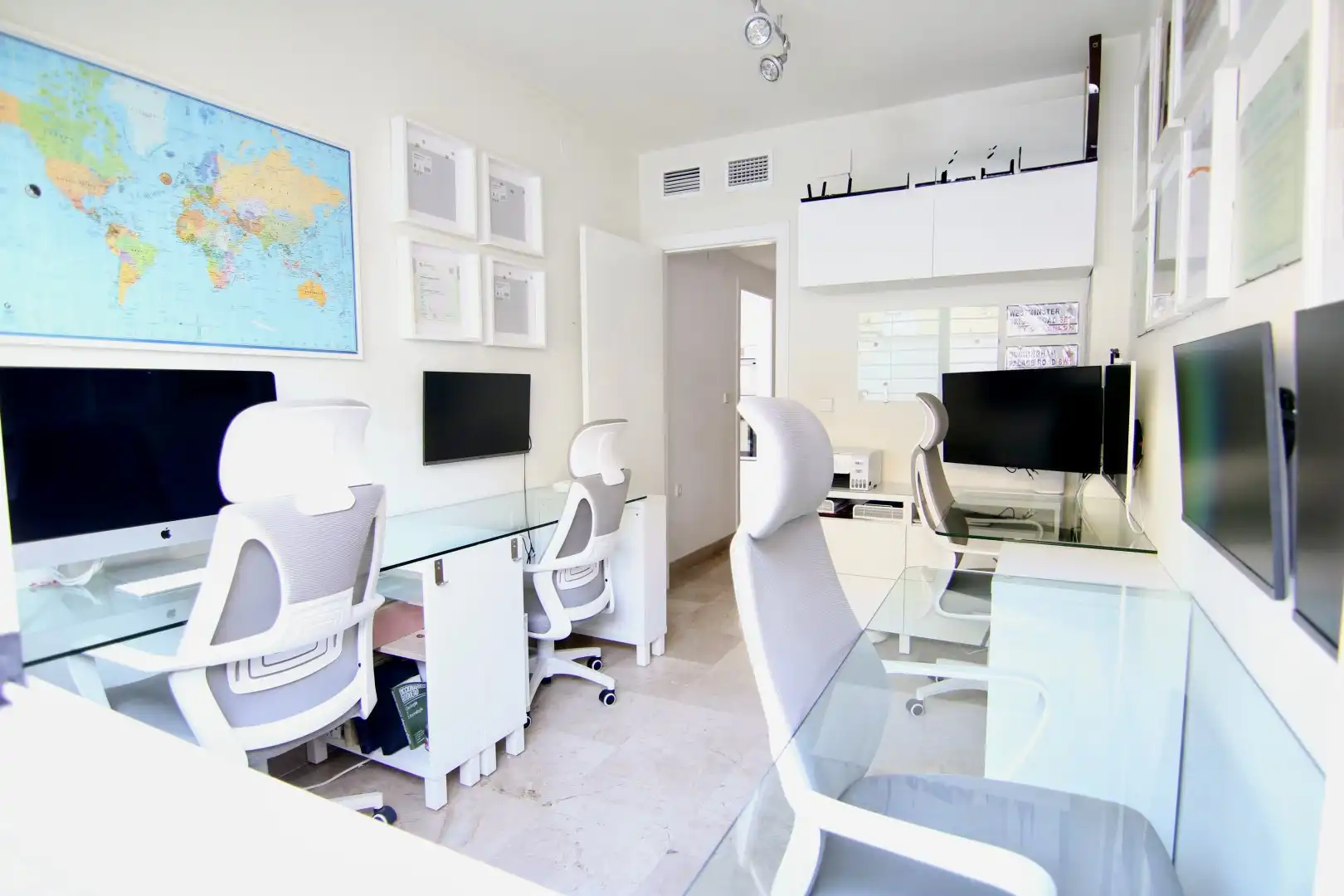 Detached homes for sale in Mairena del Aljarafe  with Air Conditioner, Terrace and Storage room