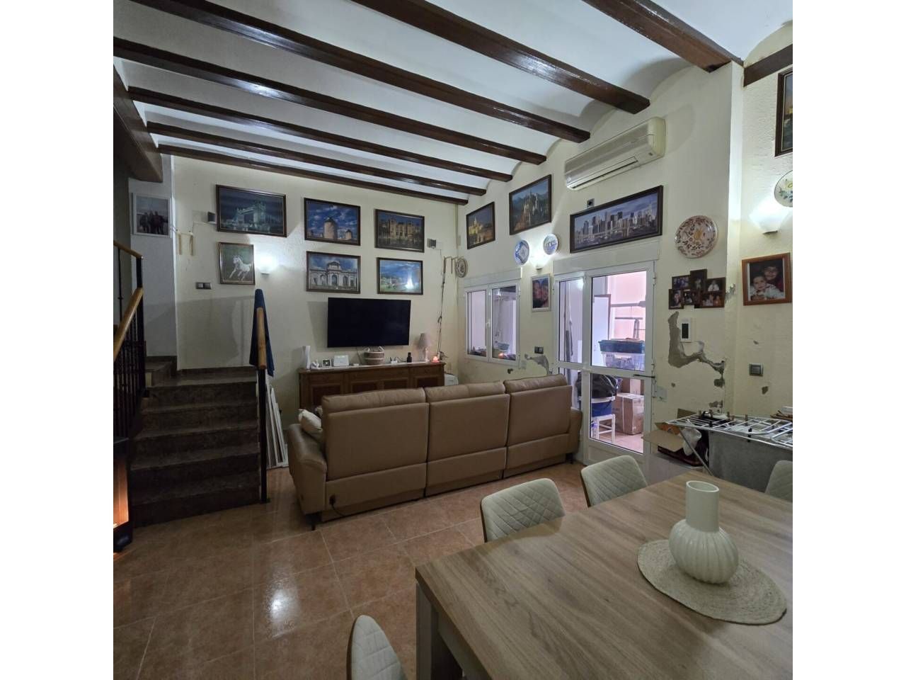 Sala d'estar de Casa o xalet en venda en  Valencia Capital amb Aire condicionat, Calefacció i Jardí privat