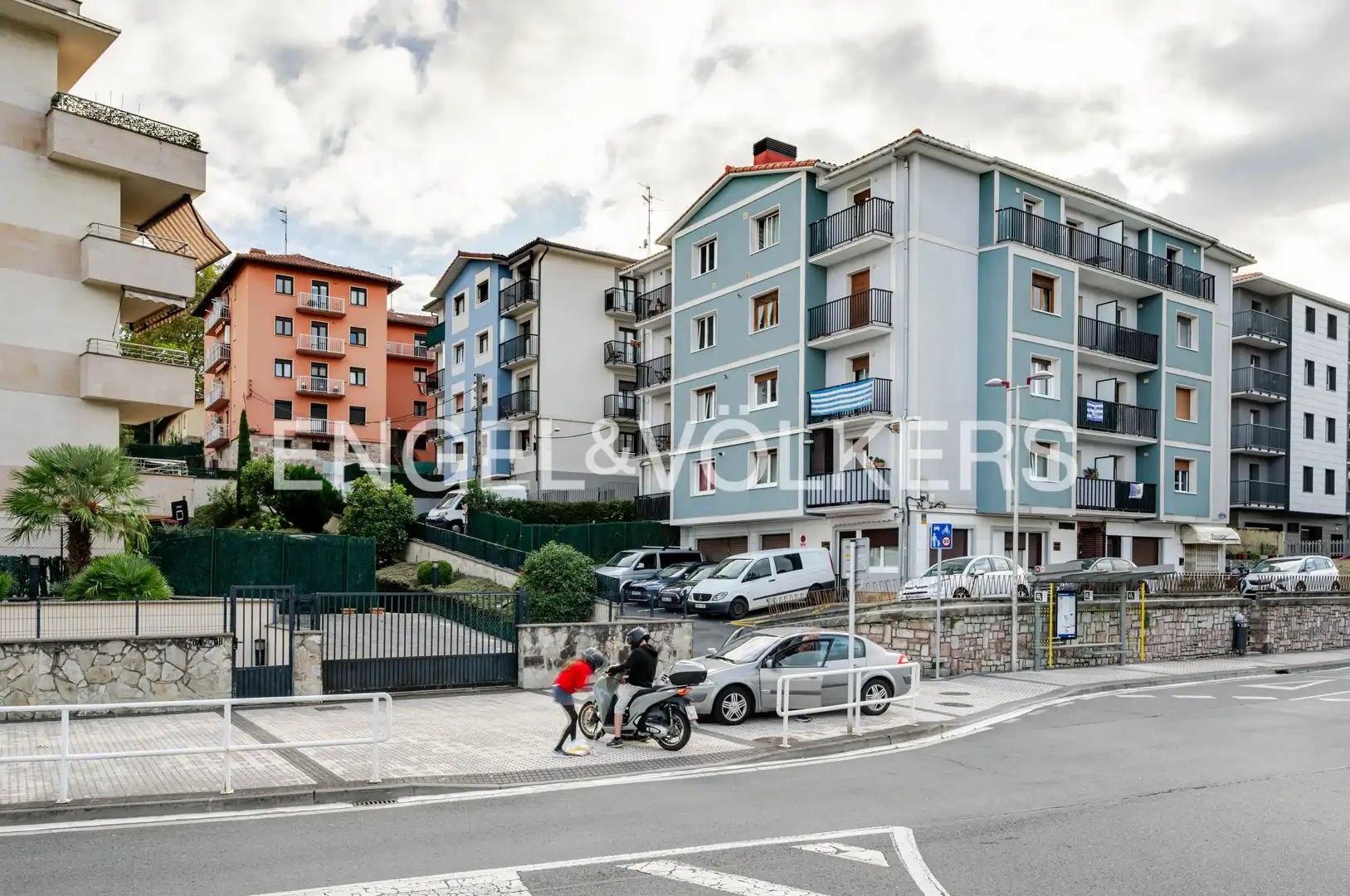Flat with garden for sale in Zubiaurre Pasealekua, imagen 46