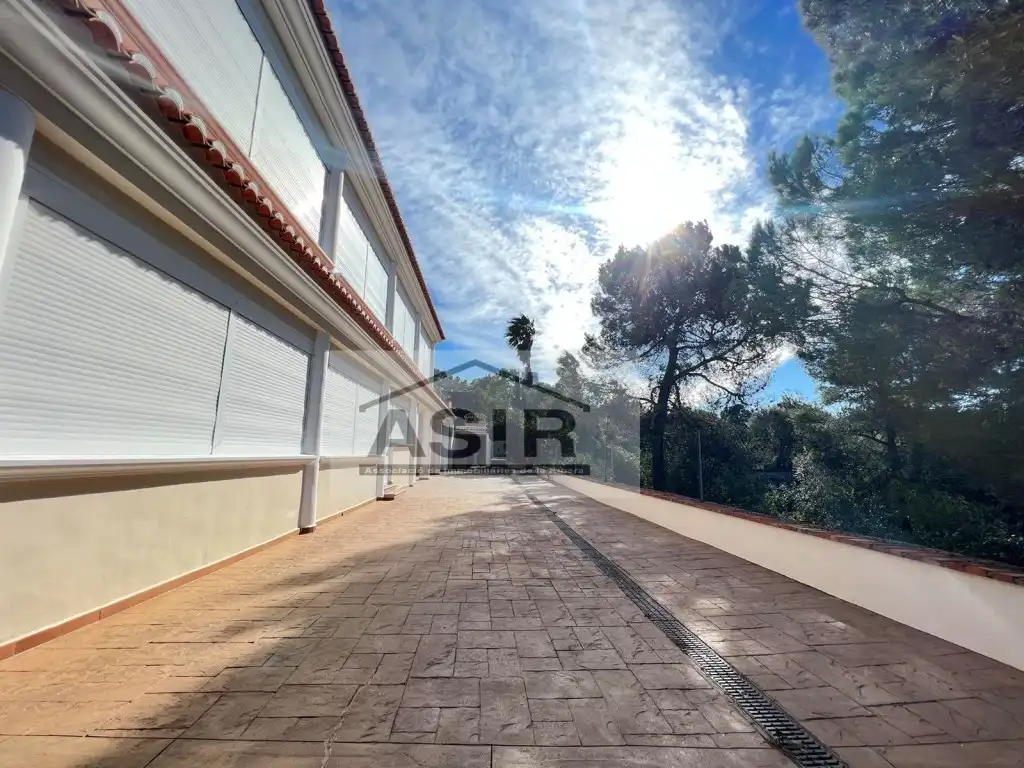 Vista exterior de Casa o chalet en venta en Alzira con Aire acondicionado, Terraza y Piscina