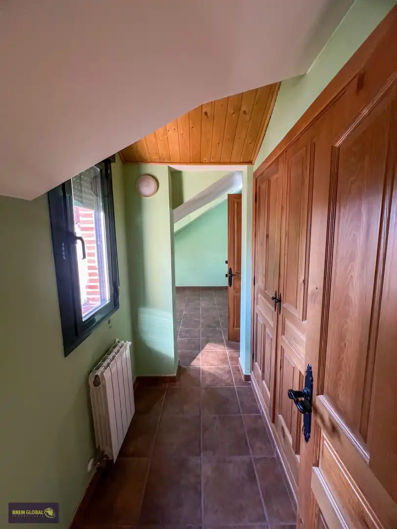 Houses for sale in Navalafuente  with Heating, Private garden and Storage room