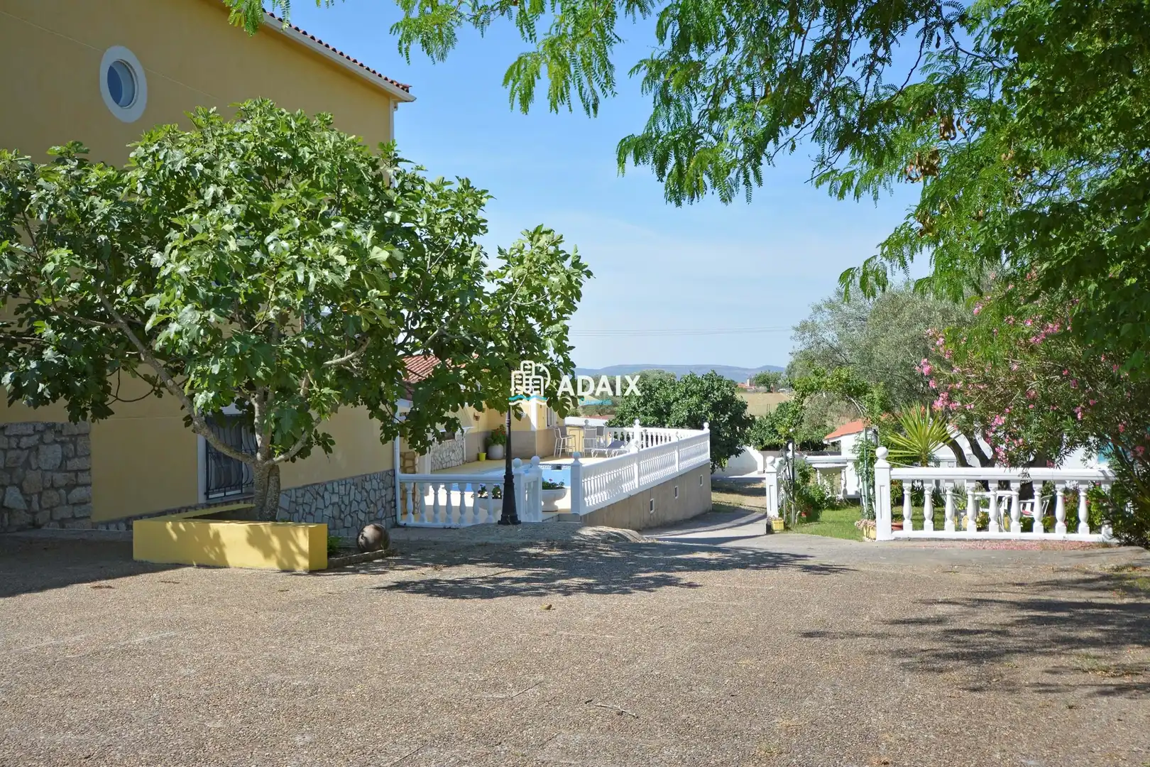 Jardí de Casa o xalet en venda en Malpartida de Cáceres amb Aire condicionat, Calefacció i Jacuzzi