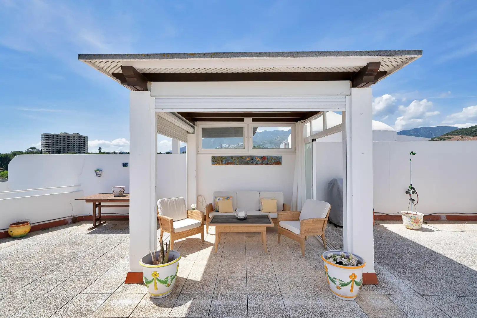 Terraza de Ático de alquiler en Marbella con Aire acondicionado, Calefacción y Jardín privado