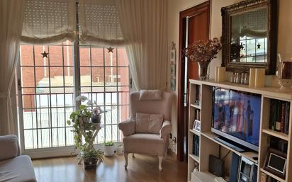 Sala d'estar de Pis en venda en Esplugues de Llobregat amb Calefacció i Moblat
