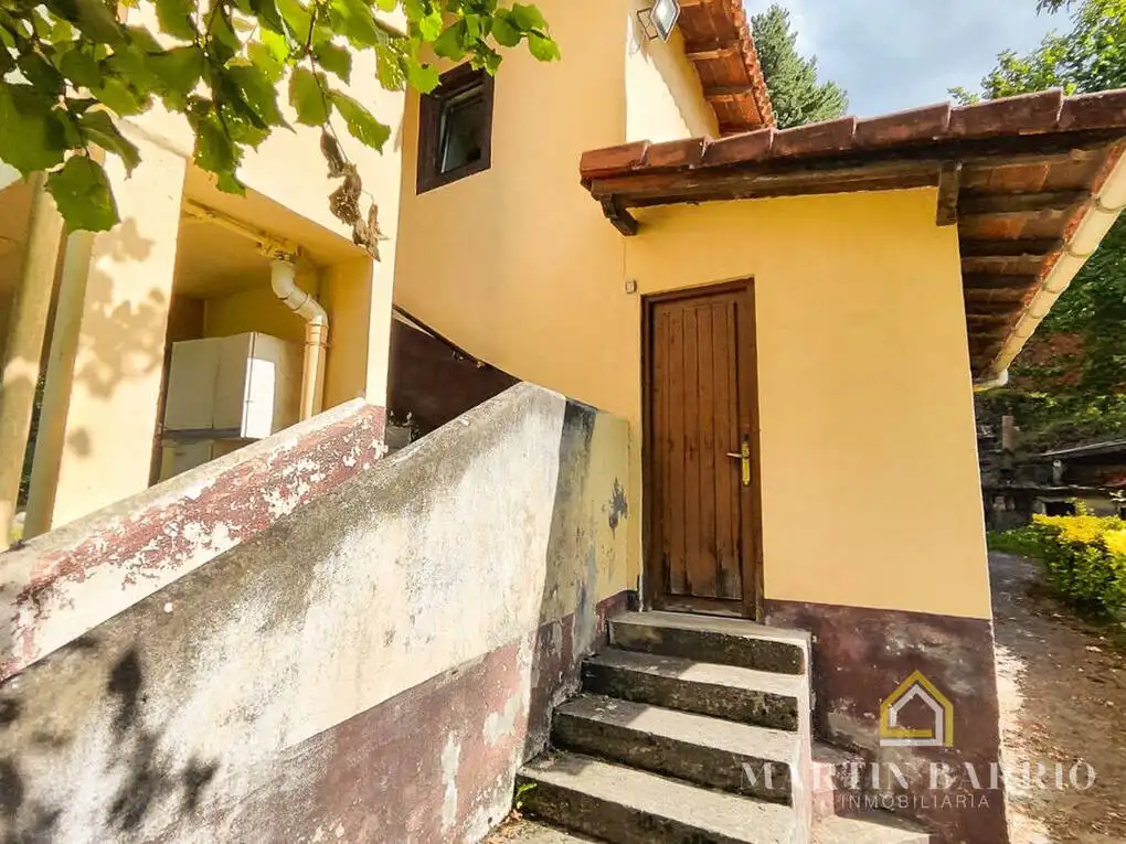 Vista exterior de Casa o xalet en venda en Galdames amb Jardí privat, Terrassa i Traster