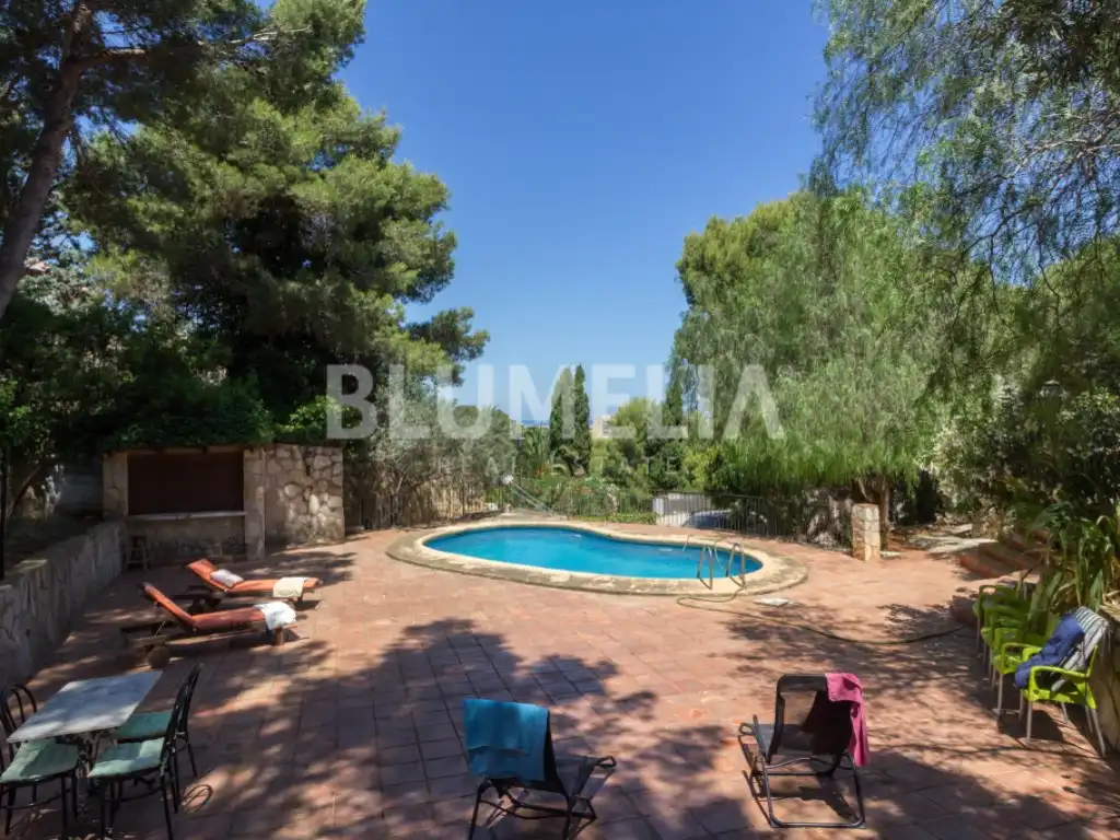 Houses for sale in Las Rotas / Les Rotes