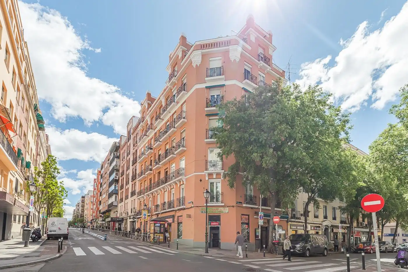 Vista exterior de Piso en venta en  Madrid Capital con Calefacción
