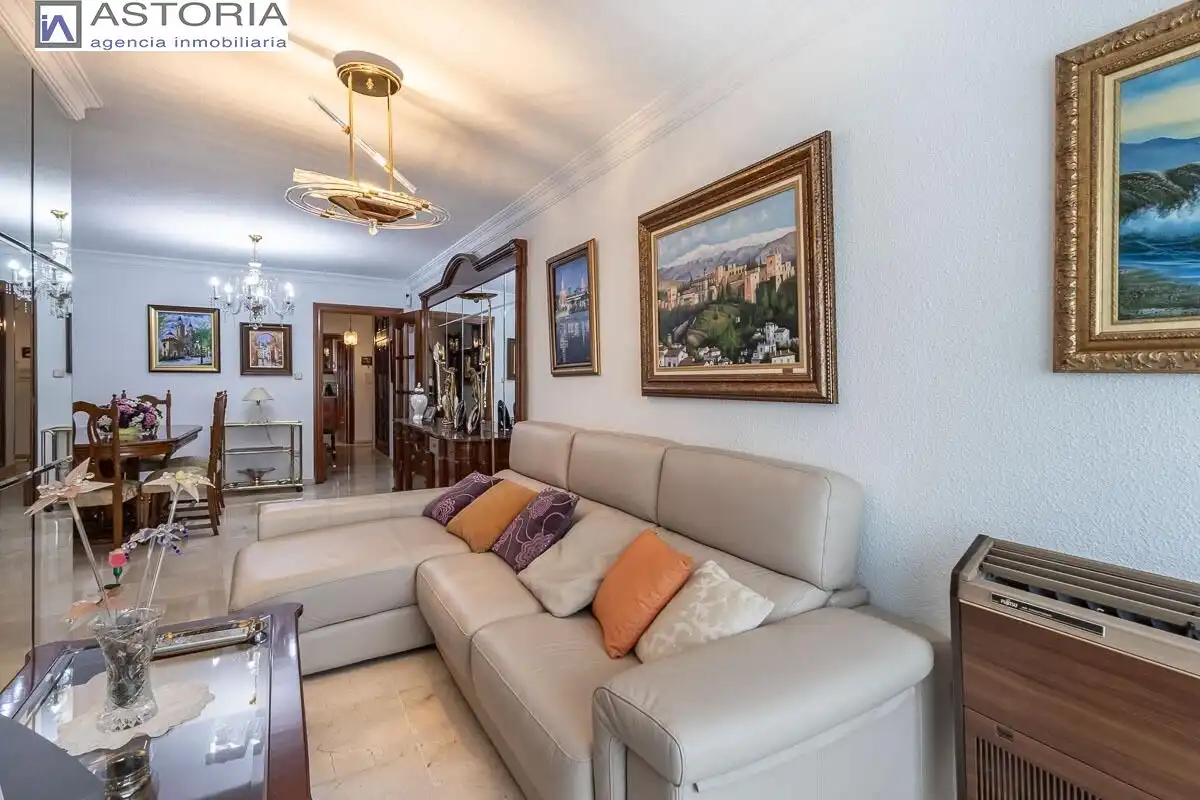 Flat with lift for sale in Calle ARQUITECTO JIMENEZ LACAL, imagen 6