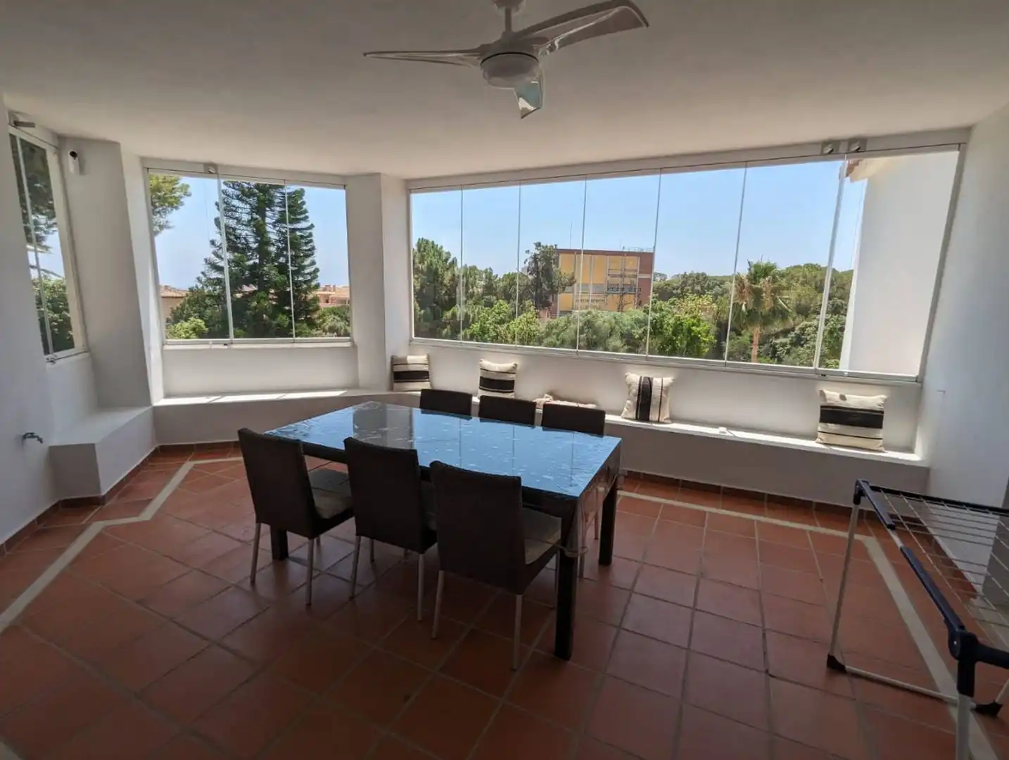 Menjador de Casa o xalet de lloguer en Marbella amb Terrassa