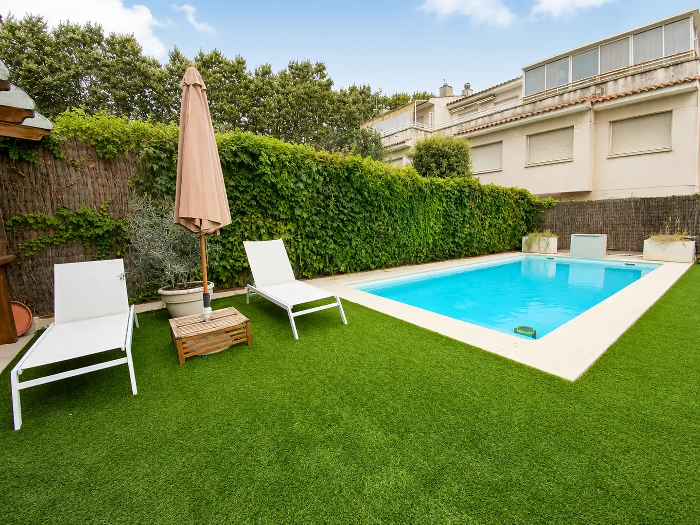 Piscina de Casa o chalet en venta en Sant Andreu de Llavaneres con Aire acondicionado, Calefacción y Jardín privado