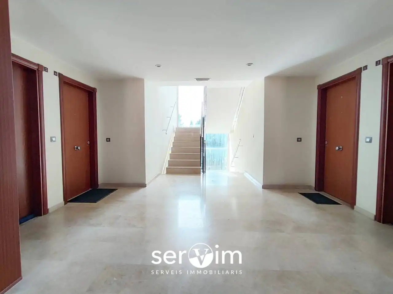 Piso en venta en Santa Cristina d'Aro con Calefacción, Terraza y Trastero