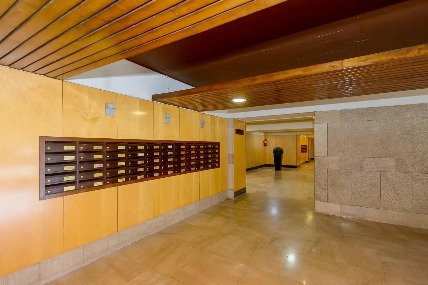 Piso en venta en Oviedo  con Calefacción y Parquet
