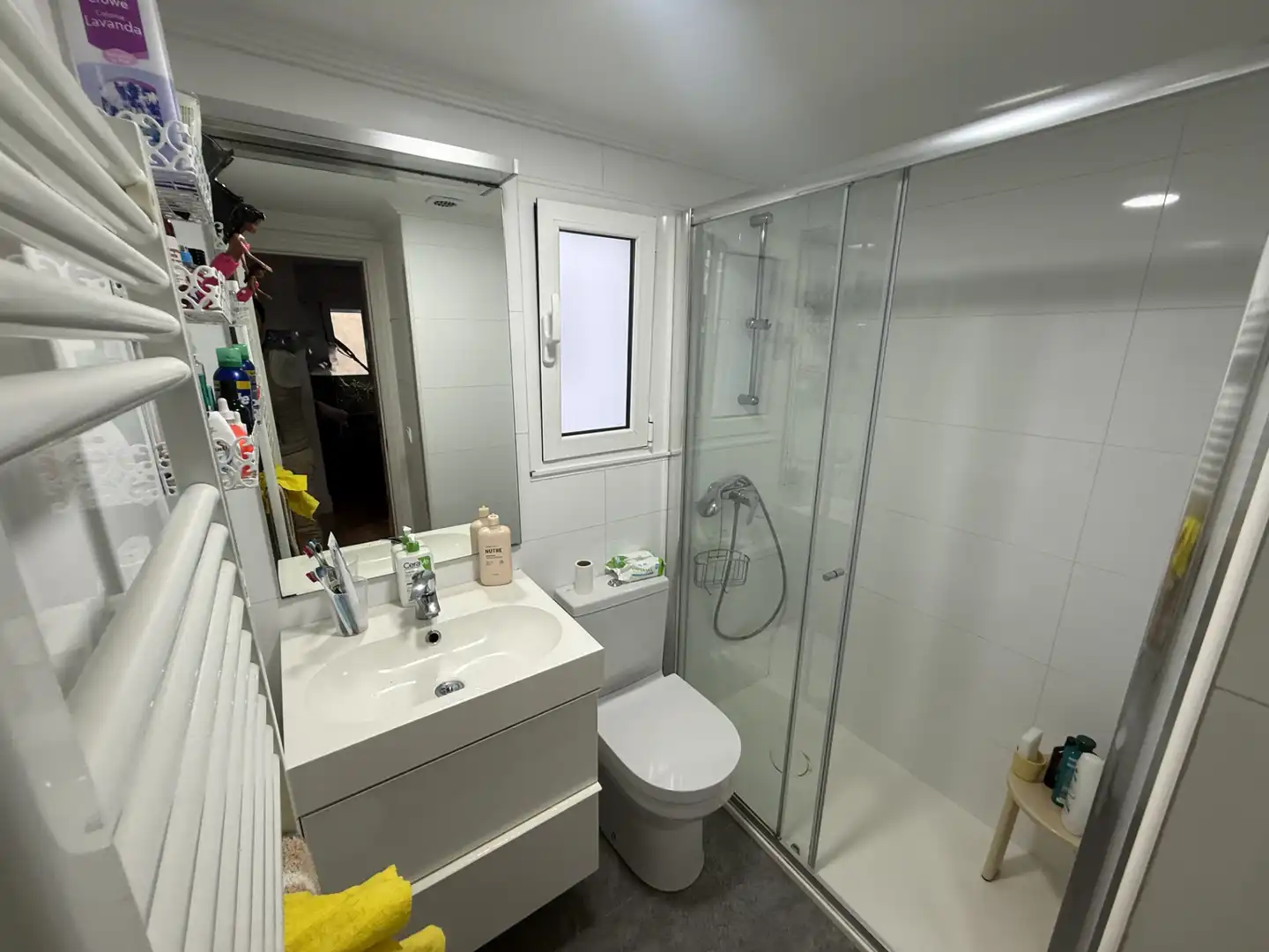 Baño de Piso en venta en Oviedo  con Amueblado