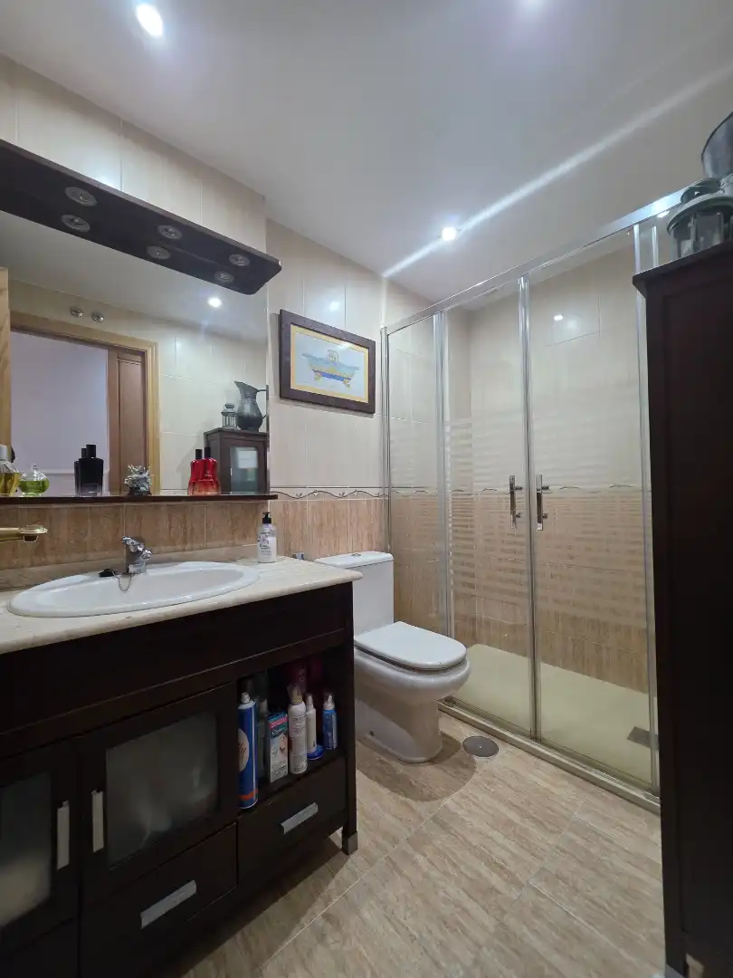 Baño de Piso en venta en Parla con Aire acondicionado, Calefacción y Parquet
