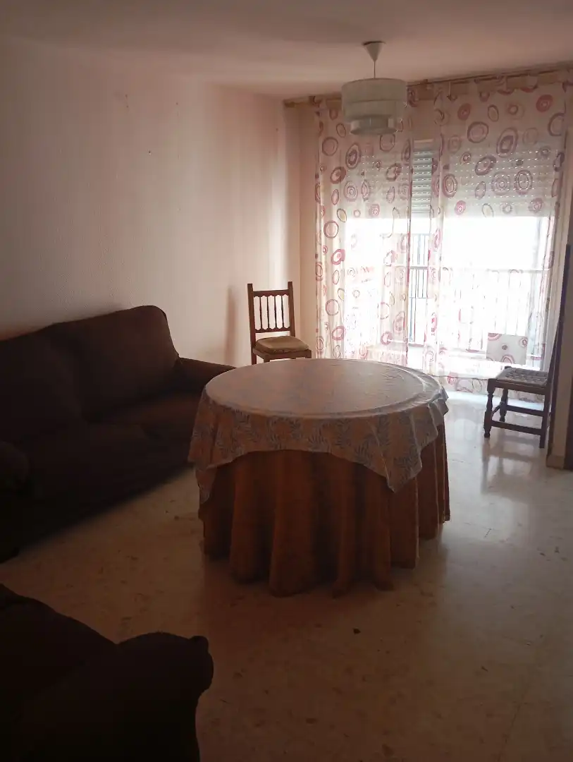 Sala d'estar de Pis en venda en Granada amb Terrassa, Moblat i Forn