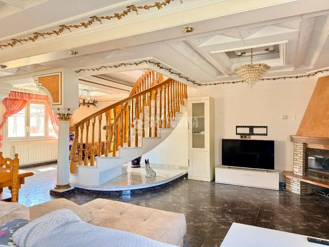 Sala de estar de Casa o chalet en venta en Canyelles con Terraza y Piscina