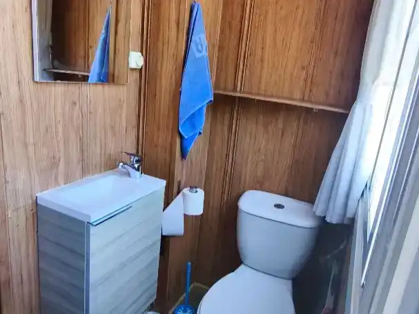 Bany de Casa adosada en venda en Langreo amb Jardí privat, Traster i Moblat