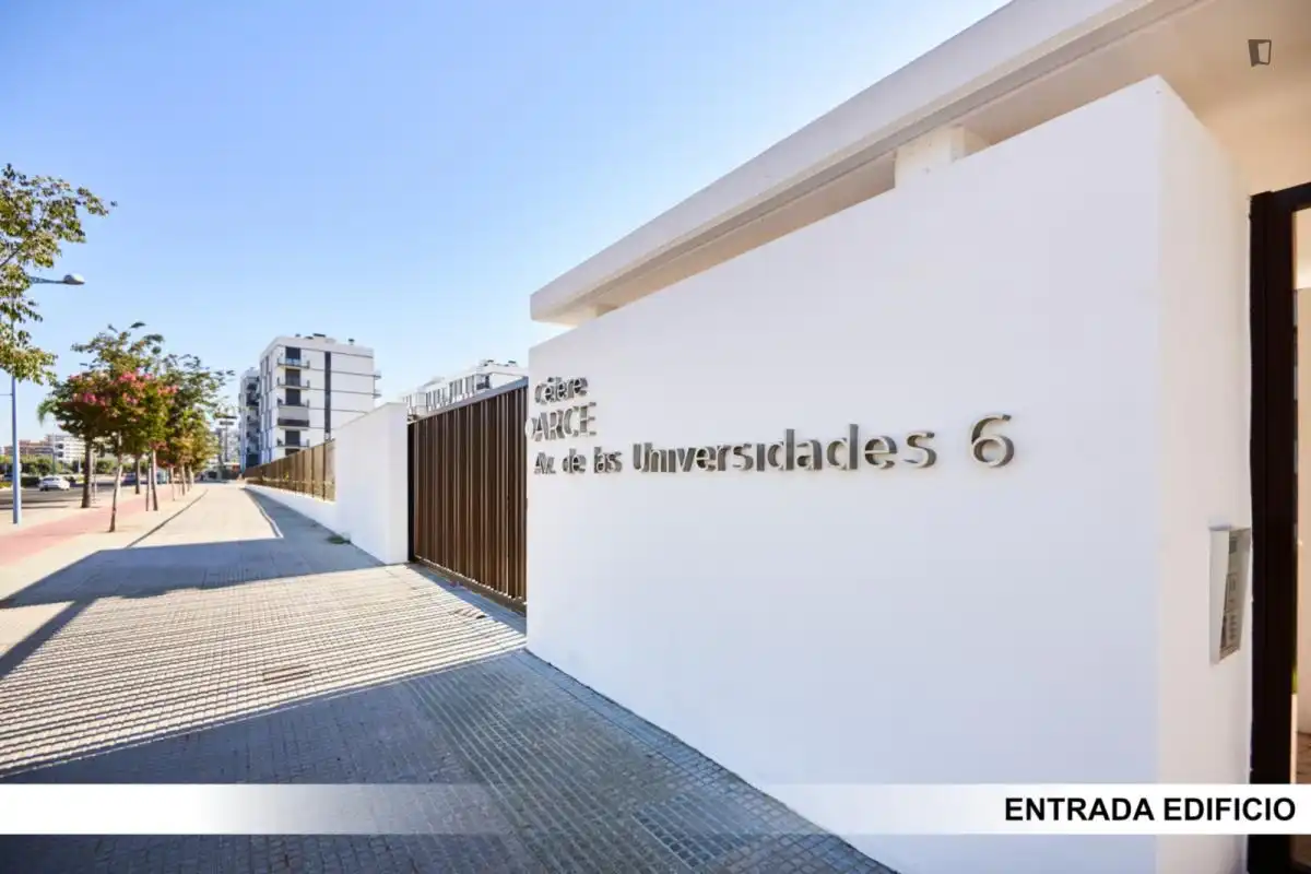 Apartament per a compartir en Dos Hermanas amb Aire condicionat, Calefacció i Moblat