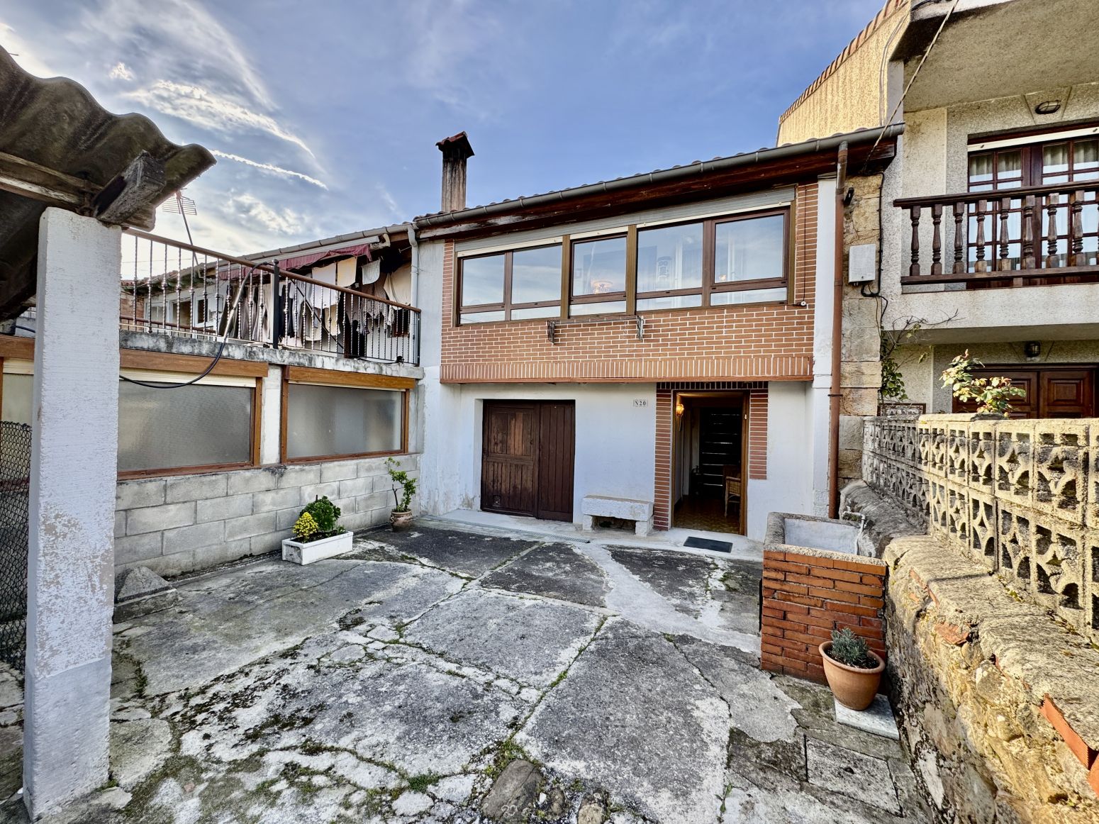 Exterior view of Single-family semi-detached for sale in Medio Cudeyo  with Parquet flooring and Balcony