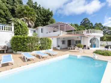 Villa mit Balkon zur Miete in Escalinata de Soutoxuste