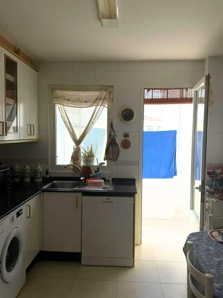 Küche von Wohnung zum Verkauf in A Coruña Capital  mit Heizung