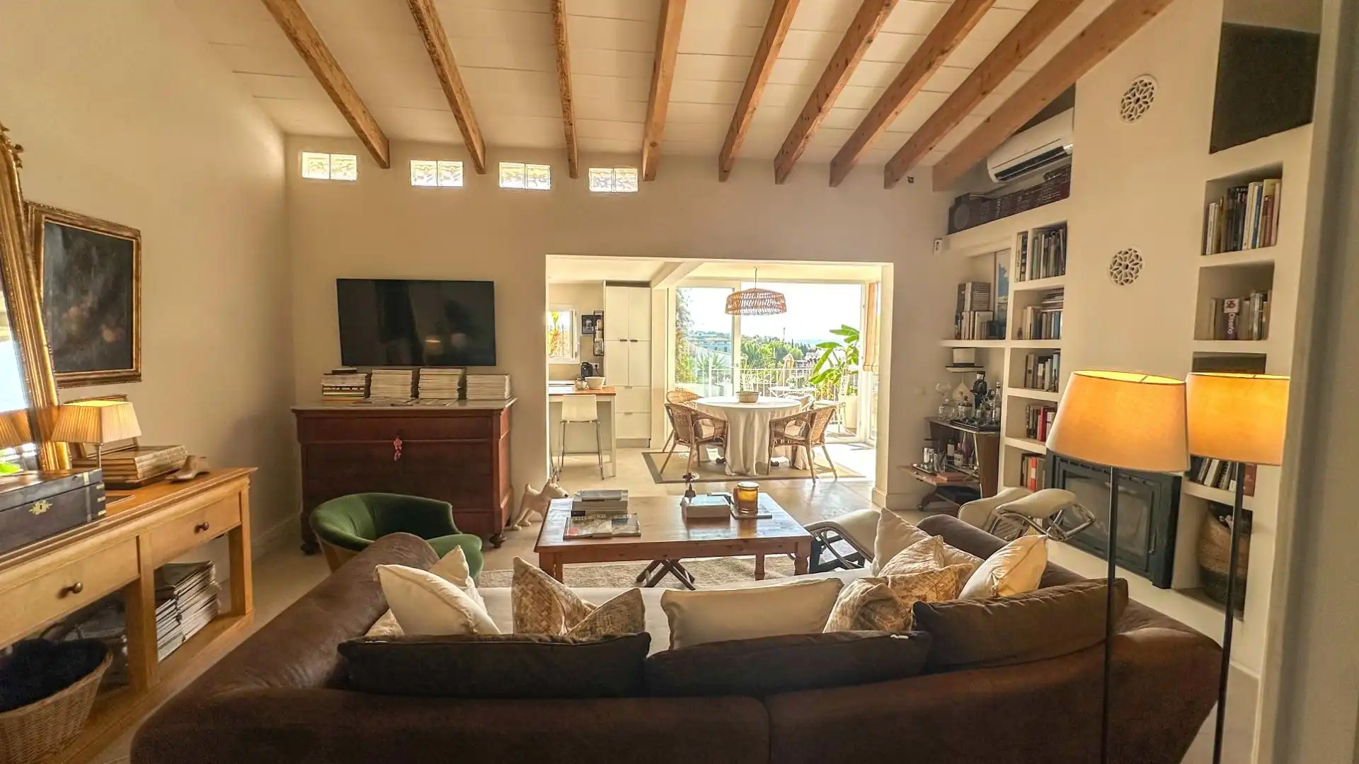 Living room of Country homes for sale in  Palma de Mallorca  with Air Conditioner, Terrace and Storage room