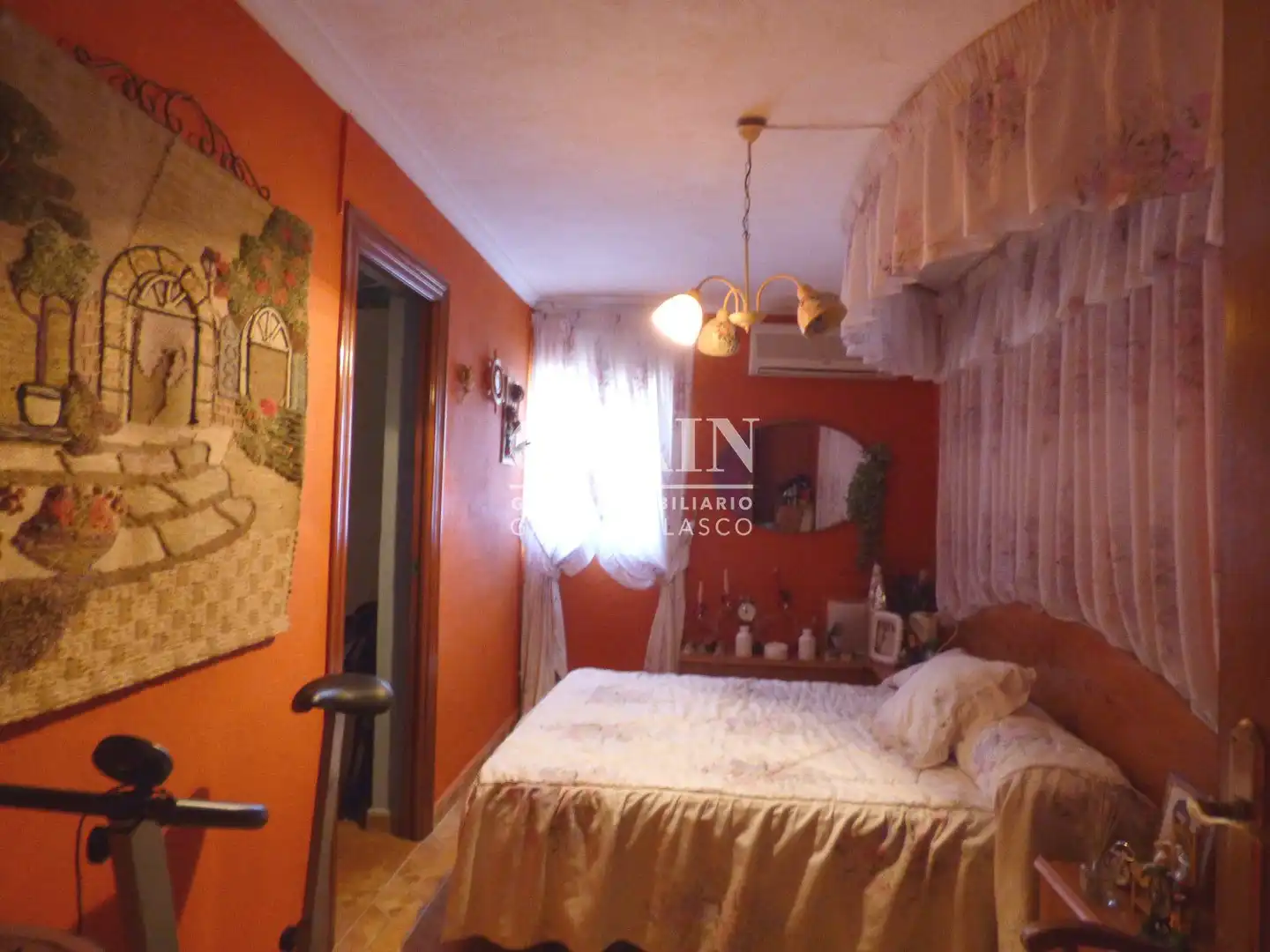 Dormitori de Casa o xalet en venda en Albacete amb Aire condicionat, Jardí privat i Traster