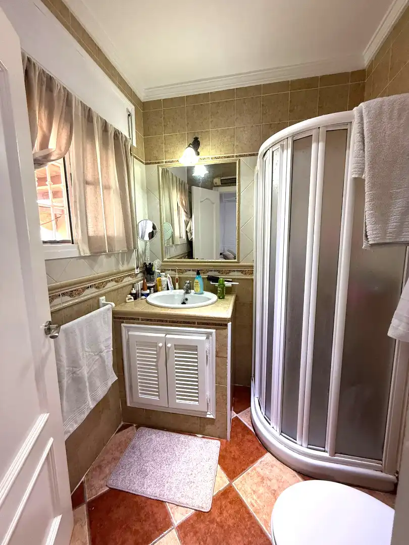 Bathroom of Houses for sale in El Puerto de Santa María  with Air Conditioner, Private garden and Storage room
