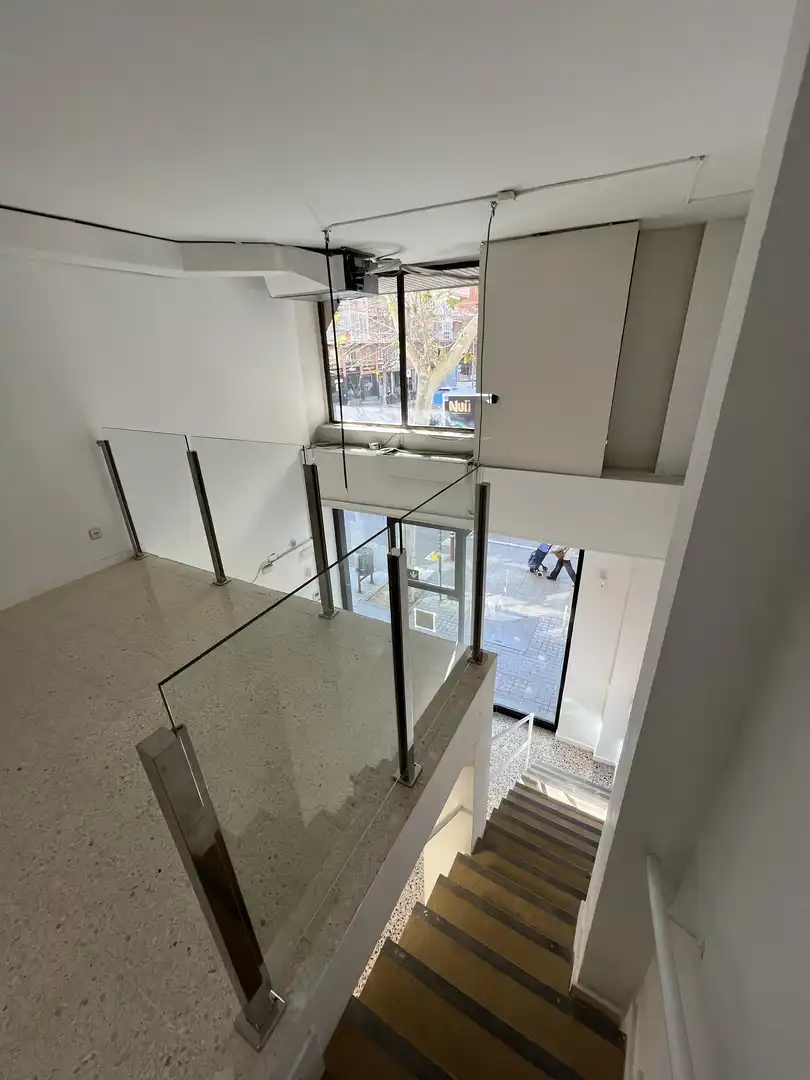 Commercial properties for rent in Carrer de Joan Güell, 111, Barri de les Corts