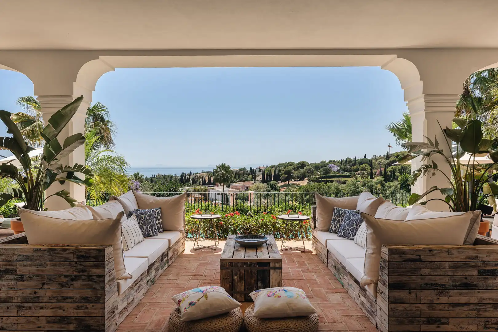 Terrassa de Casa o xalet en venda en Marbella amb Aire condicionat, Calefacció i Jardí privat