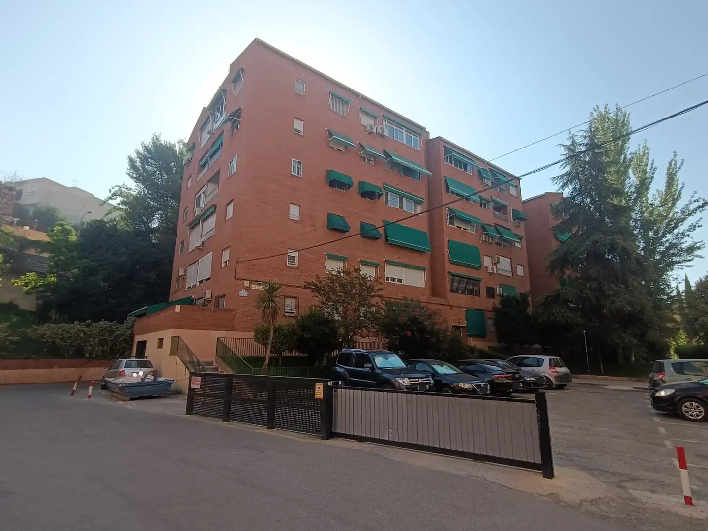 Vista exterior de Piso de alquiler en Granada con Aire acondicionado, Calefacción y Amueblado
