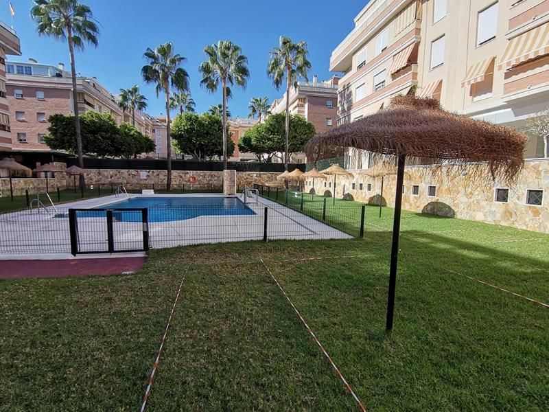 Swimming pool of Flat to rent in Málaga Capital  with Air Conditioner, Heating and Private garden