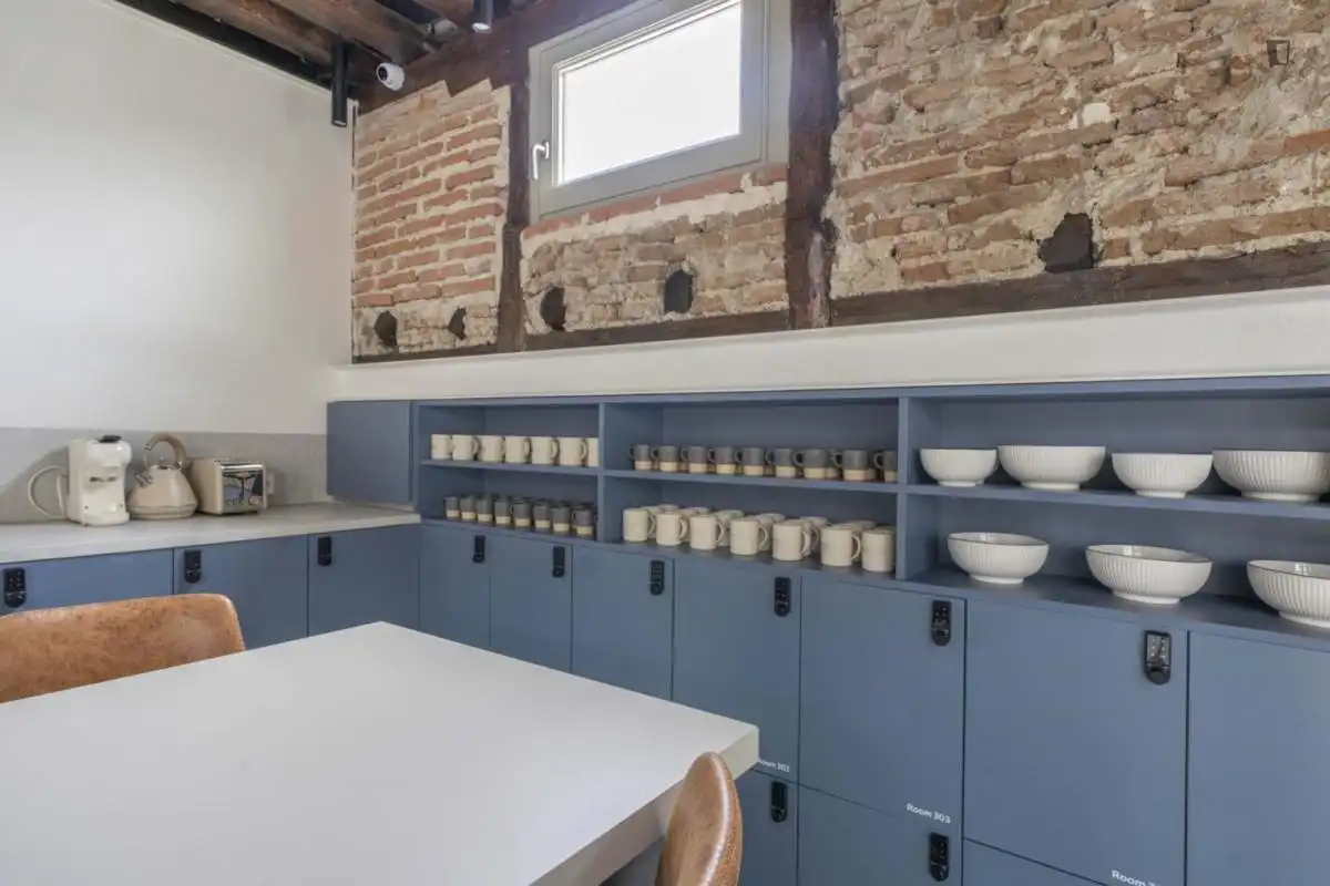 Kitchen of Houses for share in Madrid  with Heating, Furnished and Oven