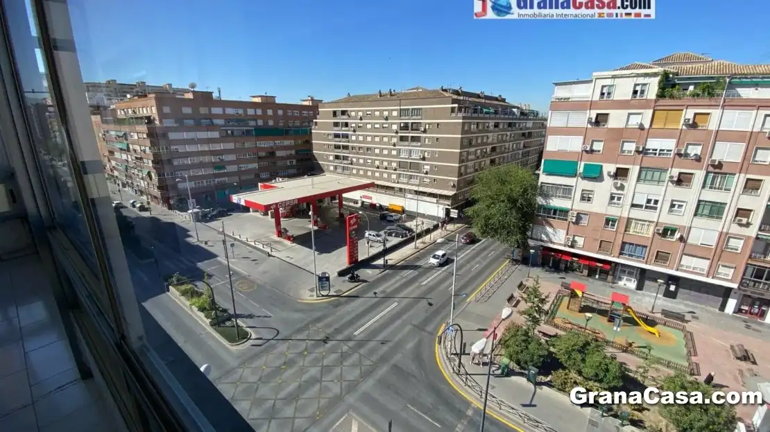 Außenansicht von Wohnung zur untervermieten in Granada mit Klimaanlage, Heizung und Möbliert