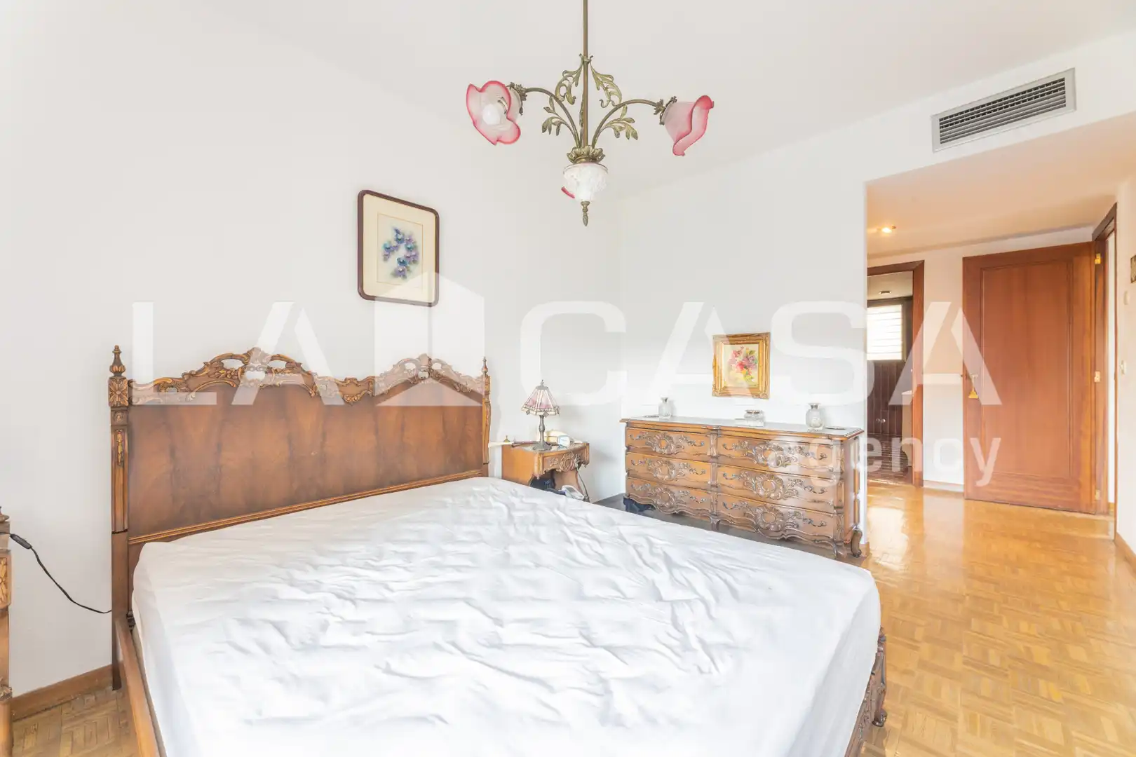 Habitación de Piso en venta en Valencia con Horno y Balcón