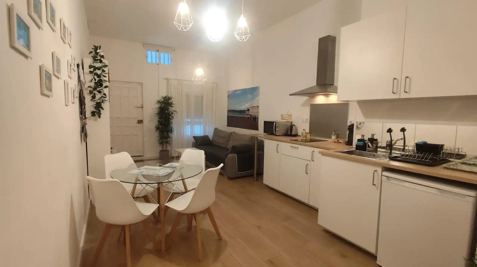 Sala de estar de Apartamento en venta en  Cádiz Capital con Aire acondicionado y Amueblado