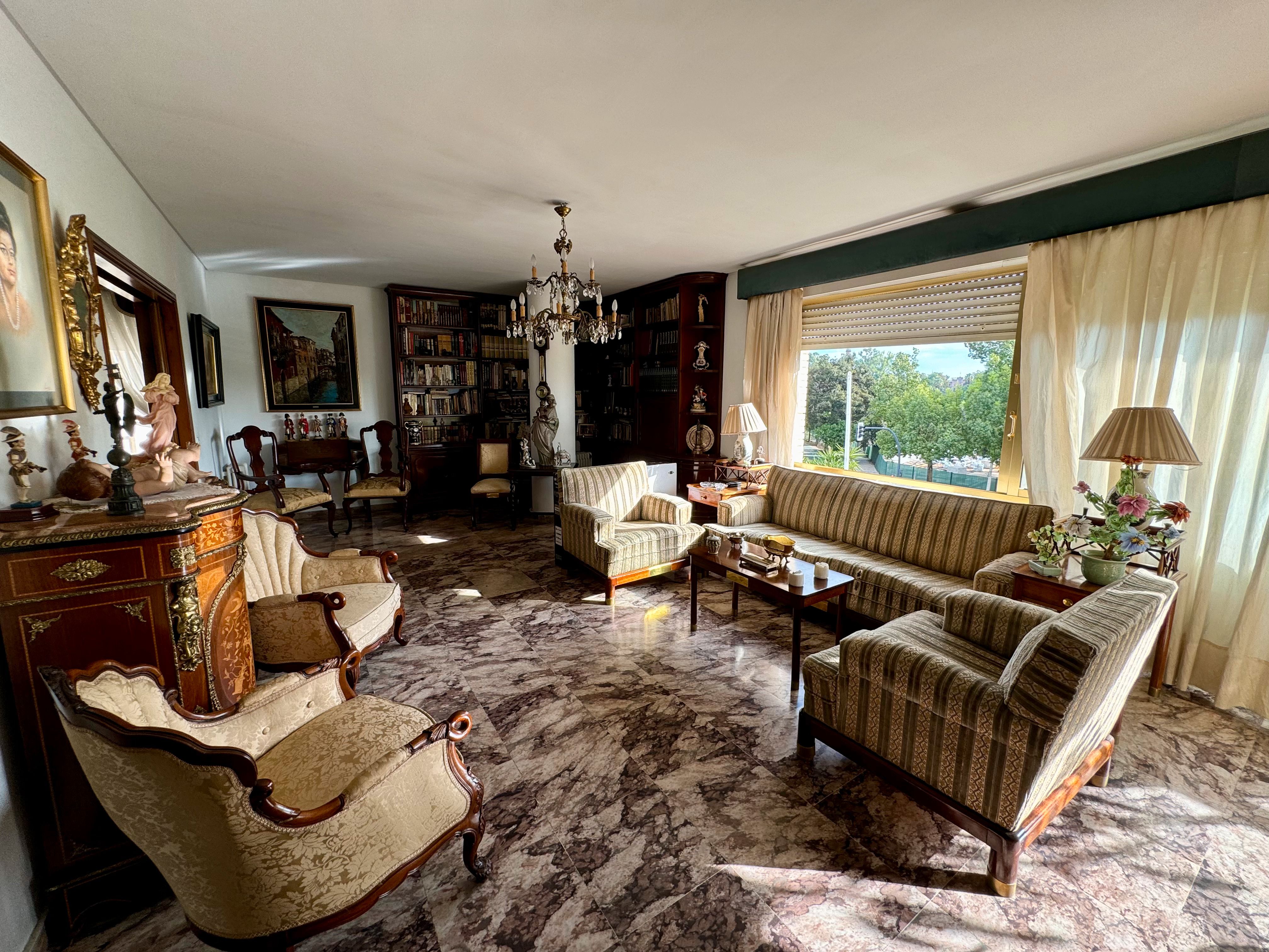 Sala de estar de Piso en venta en  Sevilla Capital con Aire acondicionado, Calefacción y Terraza