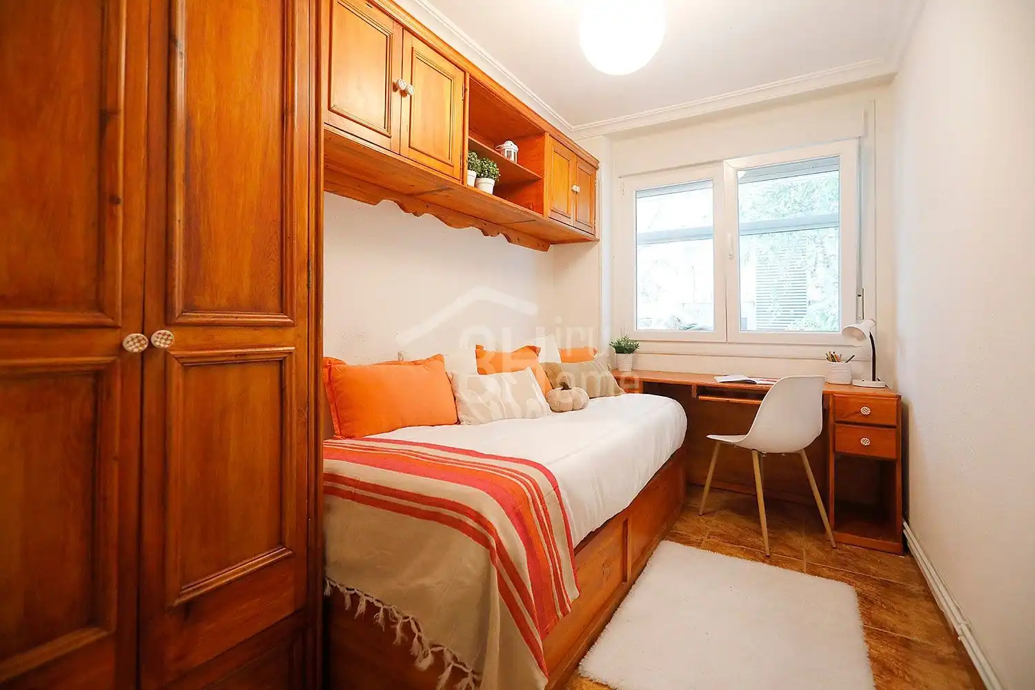 Habitación de Piso en venta en Irun  con Calefacción y Trastero