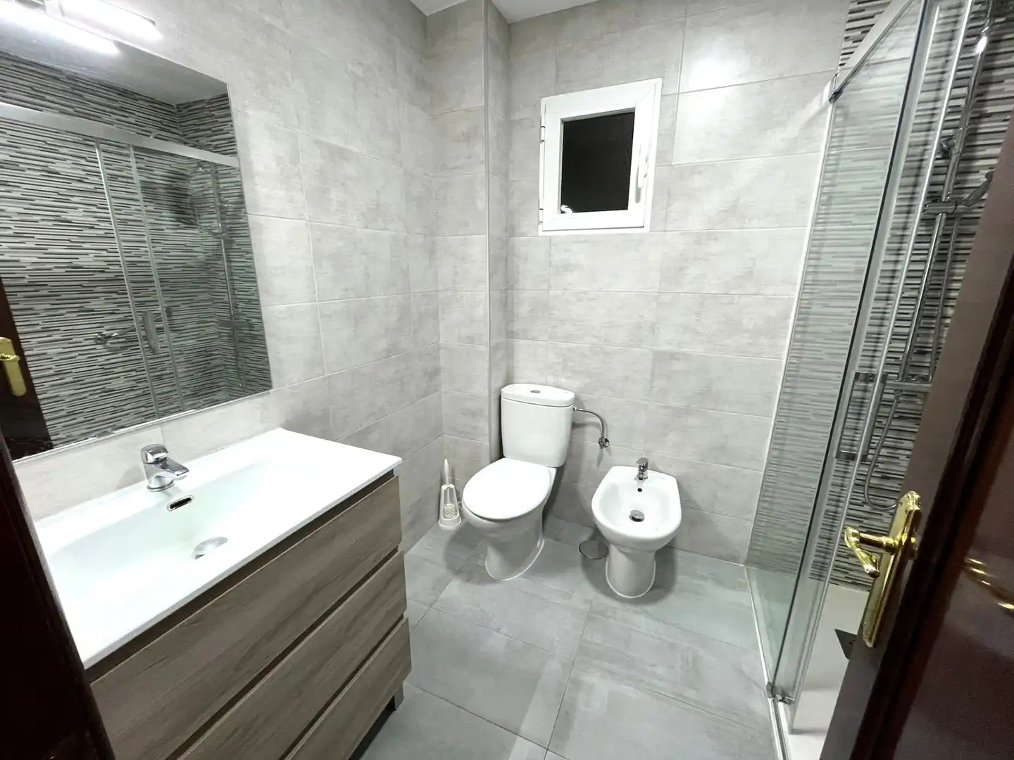 Baño de Piso en venta en Cuéllar con Calefacción, Parquet y Trastero