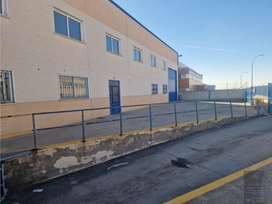 Exterior view of Industrial buildings to rent in Casarrubios del Monte